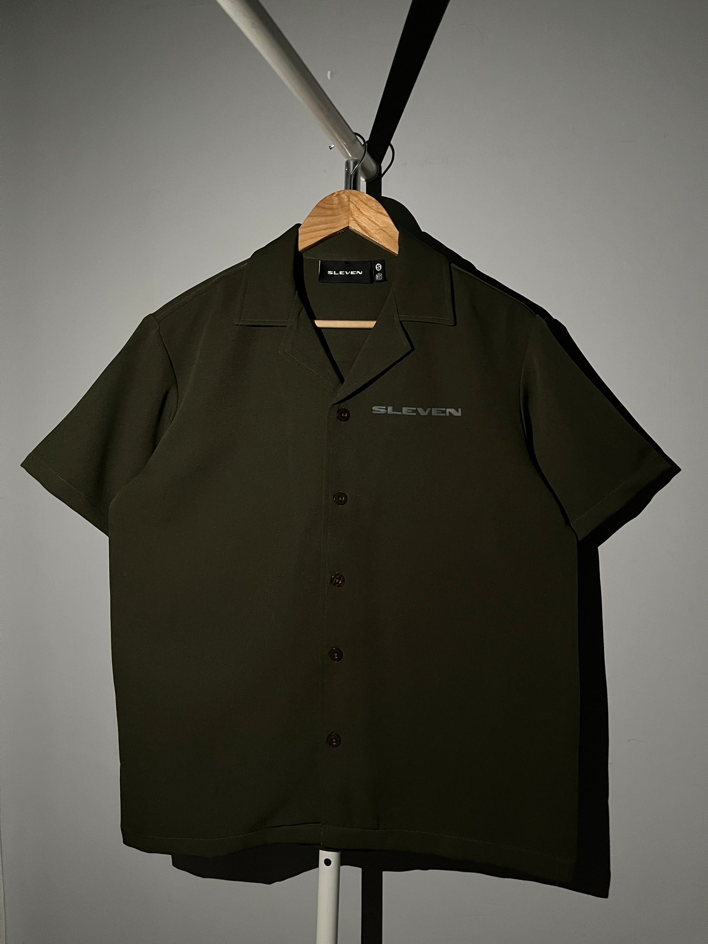 FALLEN YET FREE BOWLING SHIRT (GREEN)