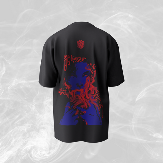 SMOKEY LADY OVERSIZED T-SHIRT (BLACK)