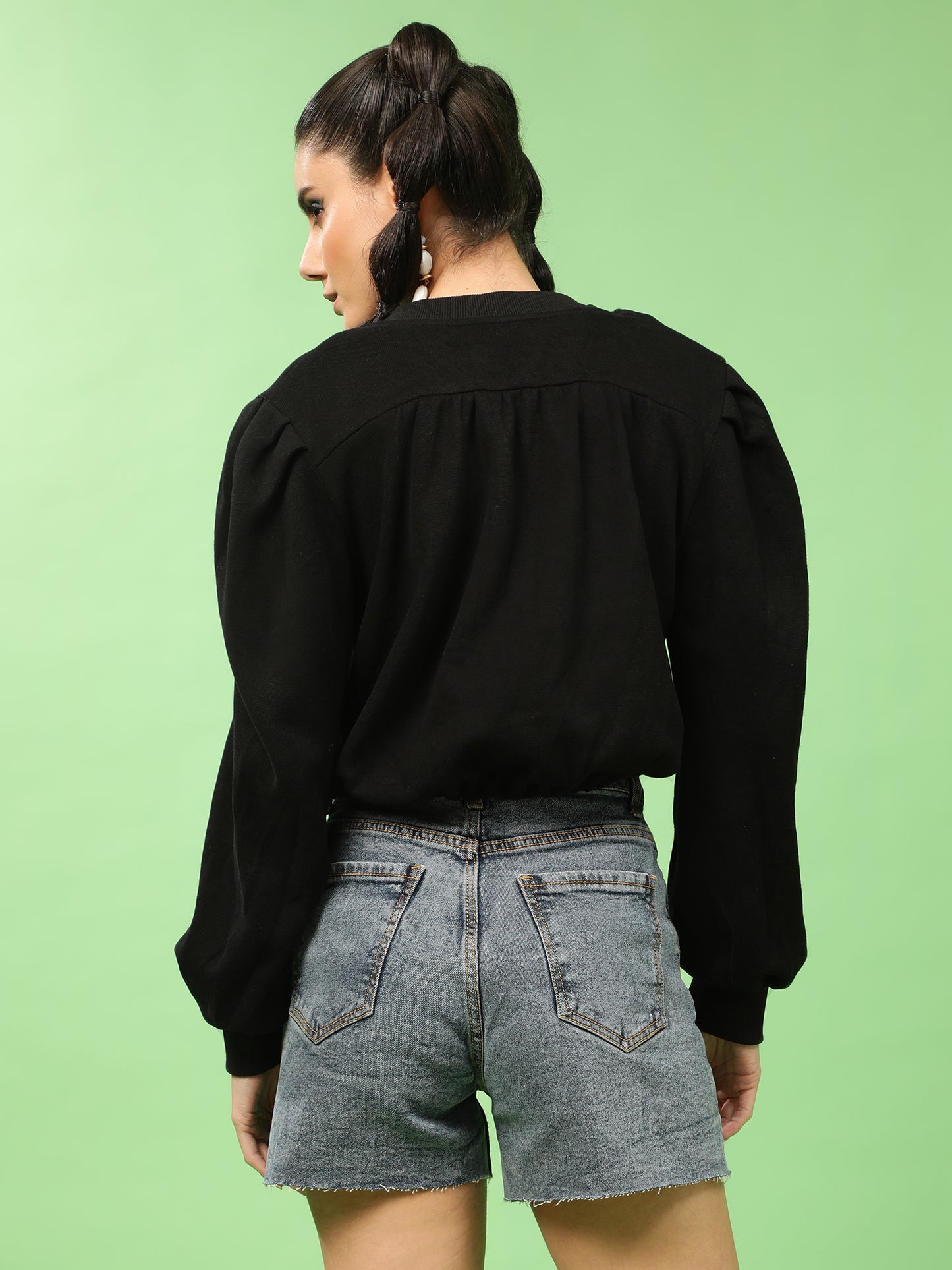 Black Buttoned down Puff Sleeves Sweatshirt