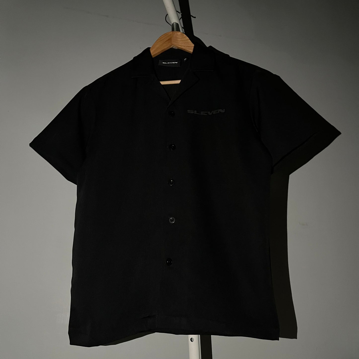 FALLEN YET FREE BOWLING SHIRT (BLACK)