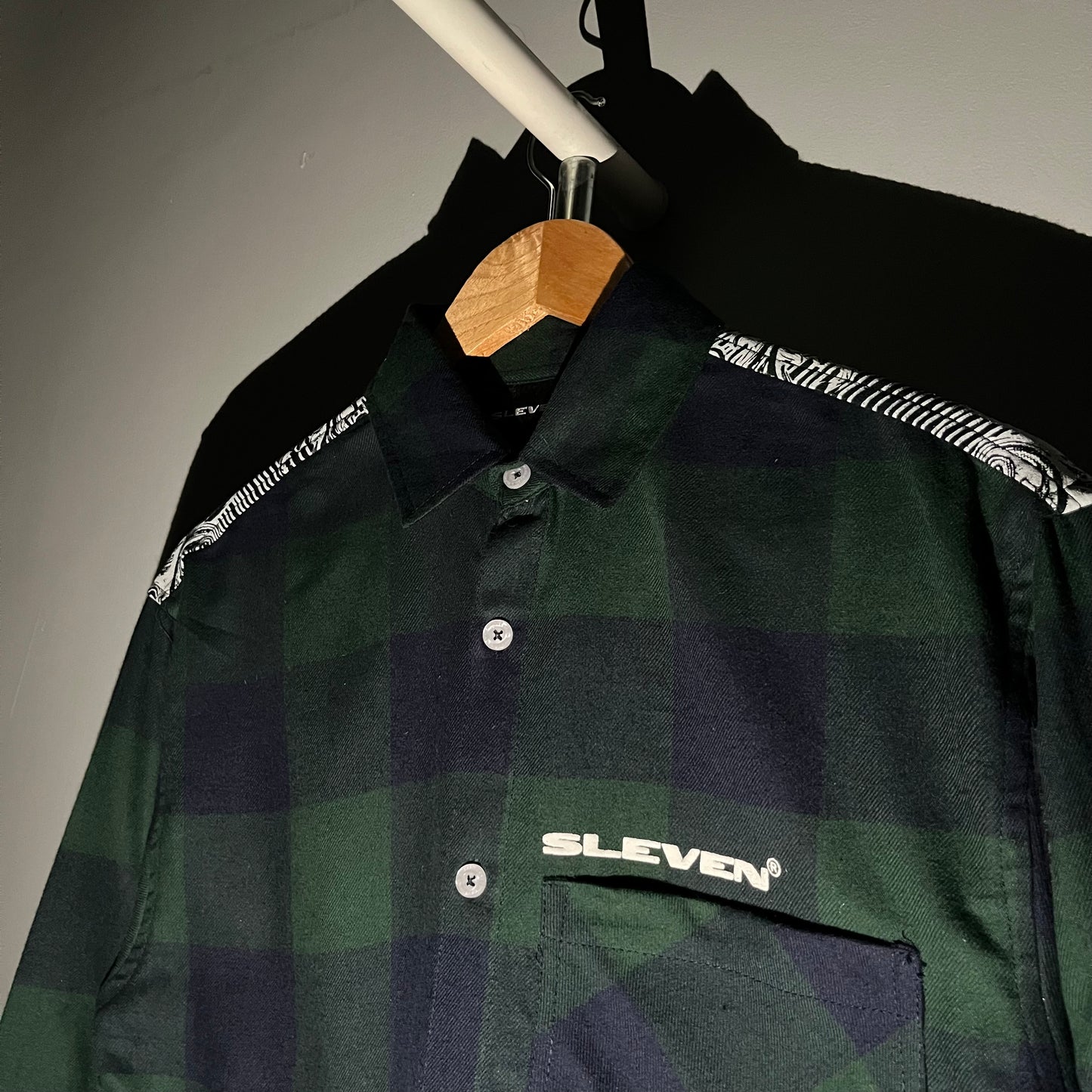 GOTHINK FLANNEL SHIRT (GREEN-NAVY)